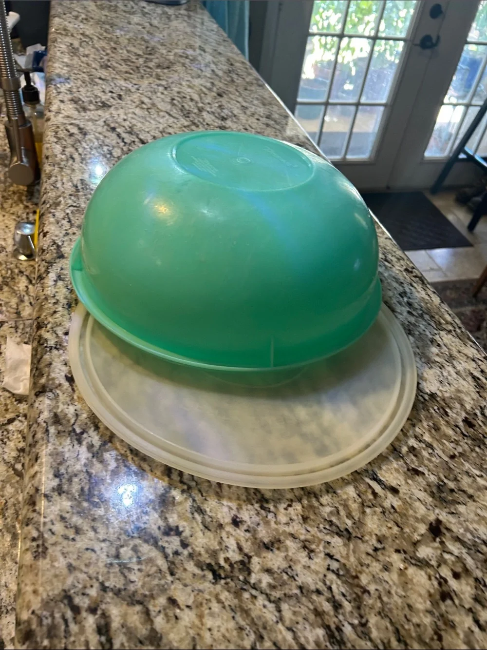 Tupperware durable mint